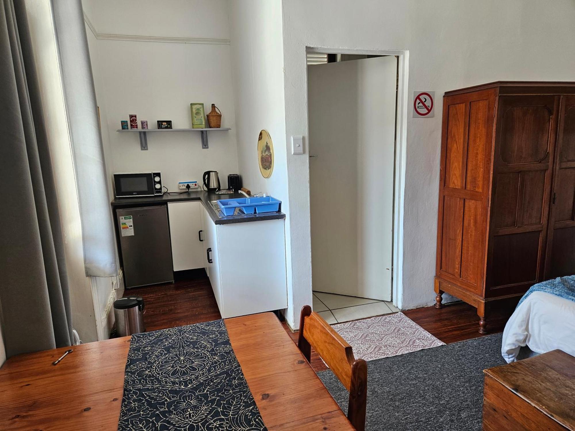 Kelkiewyn Guesthouse Каледон Екстериор снимка