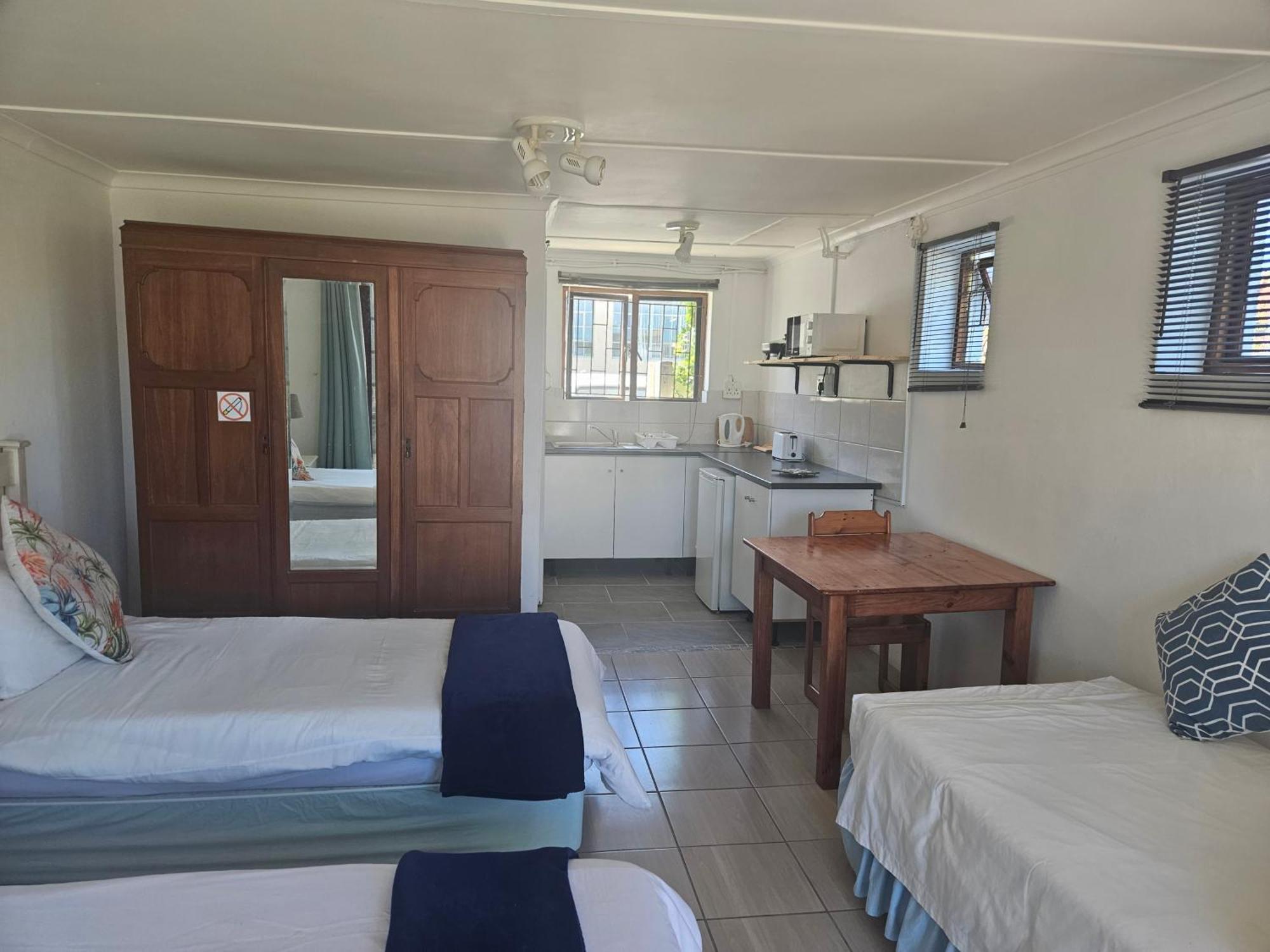 Kelkiewyn Guesthouse Каледон Екстериор снимка
