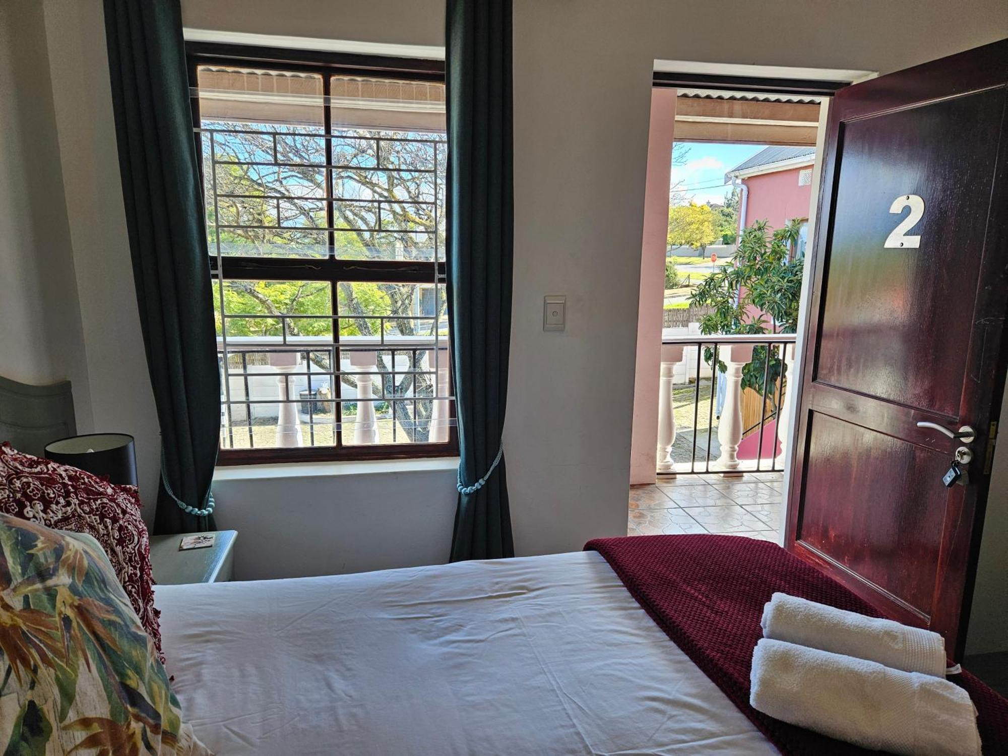 Kelkiewyn Guesthouse Каледон Екстериор снимка