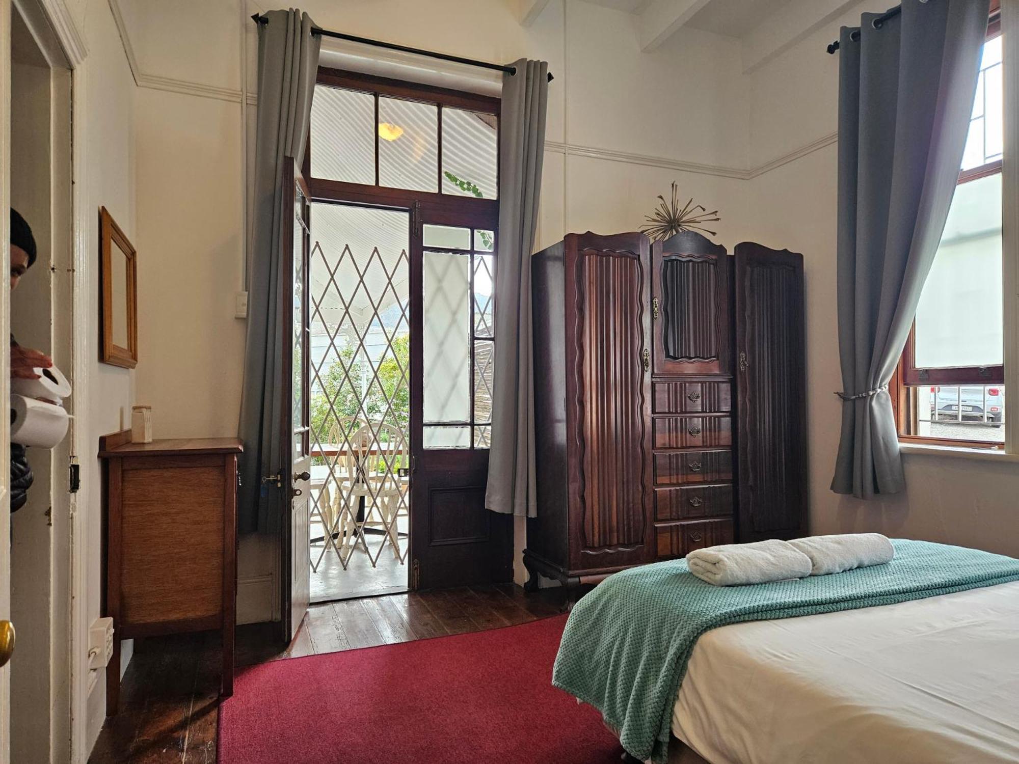 Kelkiewyn Guesthouse Каледон Екстериор снимка
