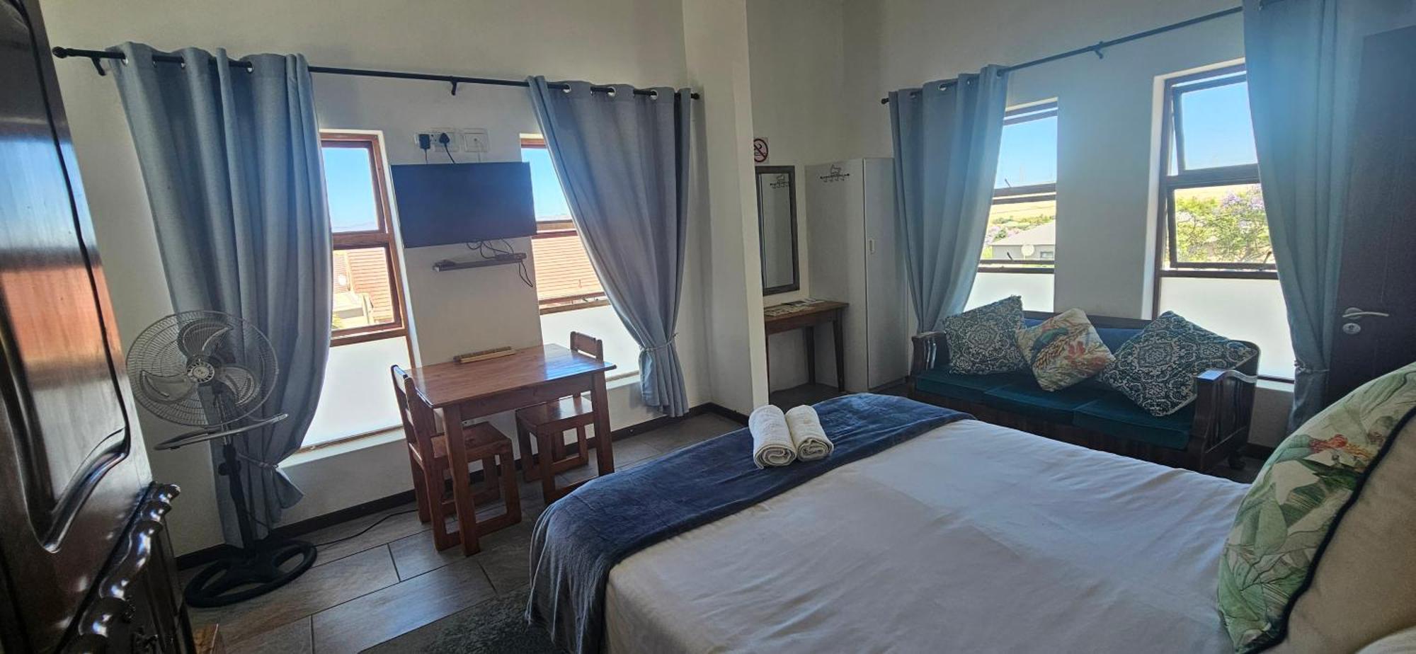 Kelkiewyn Guesthouse Каледон Екстериор снимка
